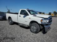 ✅ 2022 Ram 2500 Tradesman • VIN: 3C6MR5AJ9NG272763 • Лот: 71840645. Опубликован ранее на Copart с пробегом 6 137 миль. Бесплатный доступ к архиву аукционных продаж из США и подробный отчёт об истории автомобиля на DreamBid. Изображение 4.
