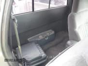 ✅ 1998 Chevrolet S-10 LS • VIN: 1GCCS19X0W8129721 • Lot: 41927965. Listed on IAAI with 180,056 mi. Free auction sales archive from the USA and detailed vehicle history report at DreamBid. Image 8.