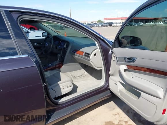 ✅ 2005 Audi A6 • VIN: WAUDG74F65N065768 • Лот: 43408293. Опубликован ранее на IAAI с пробегом 131 985 миль. Бесплатный доступ к архиву аукционных продаж из США и подробный отчёт об истории автомобиля на DreamBid. Изображение 5.