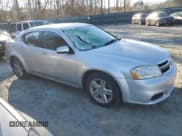 ✅ 2011 Dodge Avenger Mainstreet • VIN: 1B3BD1FB9BN531863 • Лот: 80758234. Опубликован ранее на Copart с пробегом 170 276 миль. Бесплатный доступ к архиву аукционных продаж из США и подробный отчёт об истории автомобиля на DreamBid. Изображение 4.