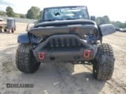 ✅ 2018 Jeep Wrangler Unlimited Sahara • VIN: 1C4HJWEG4JL873243 • Лот: 81642765. Опубликован ранее на Copart с пробегом 95 296 миль. Бесплатный доступ к архиву аукционных продаж из США и подробный отчёт об истории автомобиля на DreamBid. Изображение 5.