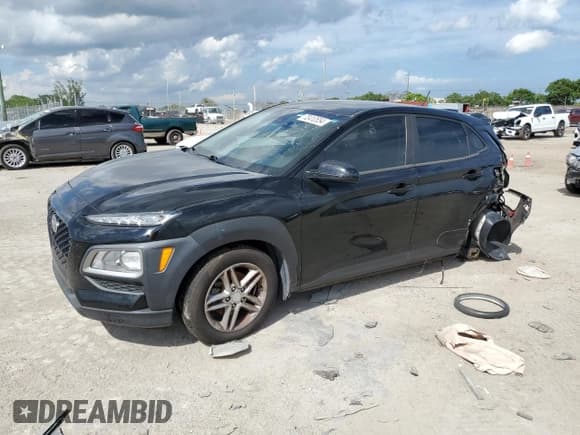 ✅ 2019 Hyundai Kona SE • VIN: KM8K12AA5KU240645 • Лот: 72412554. Опубликован ранее на Copart с пробегом 93 460 миль. Бесплатный доступ к архиву аукционных продаж из США и подробный отчёт об истории автомобиля на DreamBid. Изображение 1.