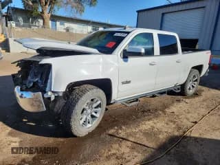 ✅ 2018 Chevrolet Silverado 1500 LT • VIN: 3GCUKREC7JG575423 • Лот: 84760995. Опубликован ранее на Copart с пробегом 182 921 миль. Бесплатный доступ к архиву аукционных продаж из США и подробный отчёт об истории автомобиля на DreamBid. Изображение 1.