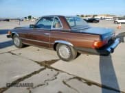 ✅ 1981 Mercedes-Benz 380 SL • VIN: WDBBA45A0BB007969 • Lot: 65242345. Wystawiony na Copart z przebiegiem 101 320 mil. Bezpłatny archiwum sprzedaży aukcyjnych z USA i szczegółowy raport historii pojazdu na DreamBid. Zdjęcie 2.