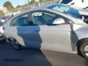 ✅ 2017 Hyundai Ioniq Blue • VIN: KMHC65LC7HU050408 • Lot: 41355433. Wystawiony na IAAI z przebiegiem 175 784 mil. Bezpłatny archiwum sprzedaży aukcyjnych z USA i szczegółowy raport historii pojazdu na DreamBid. Zdjęcie 13.