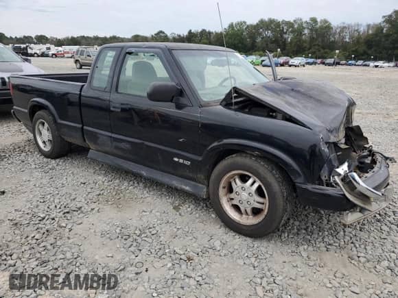 2000 Chevrolet S-10 LS с VIN 1GCCS19W7Y8223928, выставлен на аукционе Copart как лот 75329674 с пробегом Не указан миль и Списание • Salvage title. История ставок и продаж доступна на DreamBid. Изображение 4.