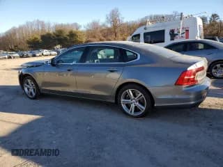 ✅ 2018 Volvo S90 Momentum • VIN: LVY982MKXJP029420 • Лот: 37016113. Опубликован ранее на Copart с пробегом 41 478 миль. Бесплатный доступ к архиву аукционных продаж из США и подробный отчёт об истории автомобиля на DreamBid. Изображение 2.