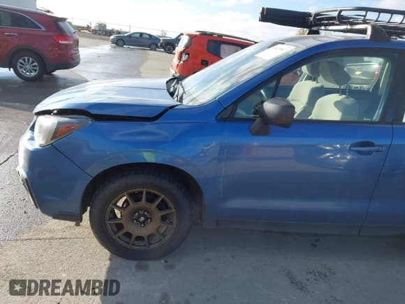 ✅ 2017 Subaru Forester • VIN: JF2SJAAC5HG492307 • Lot: 43621887. Listed on IAAI with 158,000 mi. Free auction sales archive from the USA and detailed vehicle history report at DreamBid. Image 17.