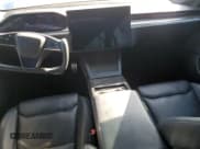 ✅ 2022 Tesla Model S Plaid • VIN: 5YJSA1E66NF477243 • Lot: 86181265. Wystawiony na Copart z przebiegiem 80 359 mil. Bezpłatny archiwum sprzedaży aukcyjnych z USA i szczegółowy raport historii pojazdu na DreamBid. Zdjęcie 8.