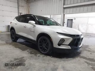 ✅ 2023 Chevrolet Blazer RS • VIN: 3GNKBKRSXPS233767 • Lot: 42473882. Wystawiony na IAAI z przebiegiem 39 172 mil. Bezpłatny archiwum sprzedaży aukcyjnych z USA i szczegółowy raport historii pojazdu na DreamBid. Zdjęcie 1.