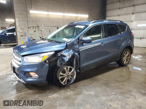 ✅ 2018 Ford Escape SE • VIN: 1FMCU9GD6JUB22477 • Lot: 92275205. Wystawiony na Copart z przebiegiem 103 561 mil. Bezpłatny archiwum sprzedaży aukcyjnych z USA i szczegółowy raport historii pojazdu na DreamBid. Zdjęcie 1.