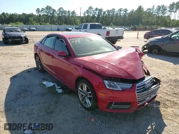 ✅ 2017 Audi A4 ultra Premium • VIN: WAUKMAF46HN055142 • Лот: 71213665. Опубликован ранее на Copart с пробегом Не указан. Бесплатный доступ к архиву аукционных продаж из США и подробный отчёт об истории автомобиля на DreamBid. Изображение 13.