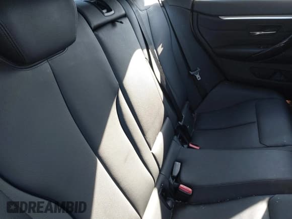 ✅ 2015 BMW 4 Series 428i xDrive • VIN: WBA4A7C59FD415086 • Lot: 40887646. Listed on IAAI with 61,870 mi. Free auction sales archive from the USA and detailed vehicle history report at DreamBid. Image 8.