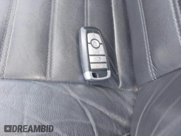 ✅ 2017 Ford Fusion SE • VIN: 3FA6P0PU2HR136355 • Lot: 42694227. Listed on IAAI with 126,952 mi. Free auction sales archive from the USA and detailed vehicle history report at DreamBid. Image 11.