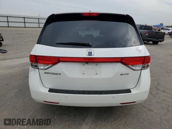 ✅ 2014 Honda Odyssey Touring • VIN: 5FNRL5H98EB132608 • Lot: 84524305. Listed on Copart with 106,704 mi. Free auction sales archive from the USA and detailed vehicle history report at DreamBid. Image 6.