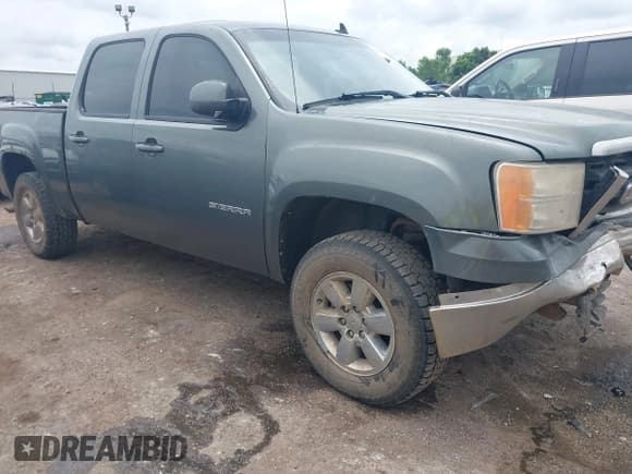✅ 2011 GMC Sierra 1500 SLT • VIN: 3GTP2WE33BG254380 • Лот: 42645849. Опубликован ранее на IAAI с пробегом 153 899 миль. Бесплатный доступ к архиву аукционных продаж из США и подробный отчёт об истории автомобиля на DreamBid. Изображение 1.