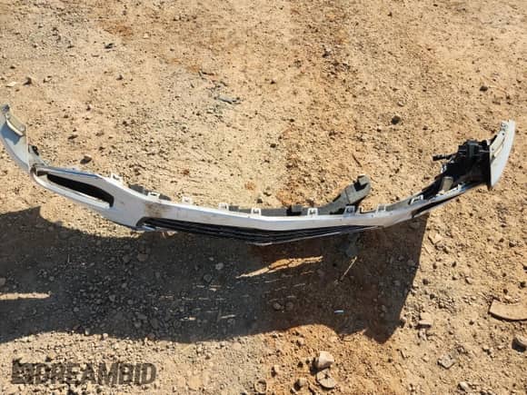 2016 Chevrolet Malibu LT z VIN 1G1ZE5ST4GF330561, wystawiony jako Copart lot #85892345 z przebiegiem 167 006 mil mil oraz Szkoda całkowita • Salvage title. Historia ofert i sprzedaży dostępna na DreamBid. Obrazek 12.