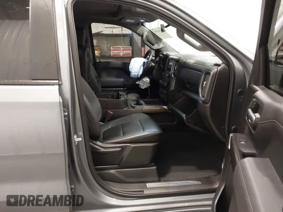 ✅ 2021 Chevrolet Silverado 1500 LT Trail Boss • VIN: 1GCPYFEL2MZ261063 • Лот: 43743393. Опубликован ранее на IAAI с пробегом 76 396 миль. Бесплатный доступ к архиву аукционных продаж из США и подробный отчёт об истории автомобиля на DreamBid. Изображение 5.