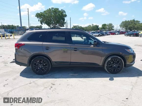 2019 Mitsubishi Outlander SE с VIN JA4AD3A39KZ051329, выставлен на аукционе IAAI как лот 42592849 с пробегом 46 378 миль миль и . История ставок и продаж доступна на DreamBid. Изображение 14.