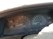 ✅ 1994 Toyota 4Runner • VIN: JT3VN29V3R0035229 • Lot: 77041964. Wystawiony na Copart z przebiegiem 260 543 mil. Bezpłatny archiwum sprzedaży aukcyjnych z USA i szczegółowy raport historii pojazdu na DreamBid. Zdjęcie 9.