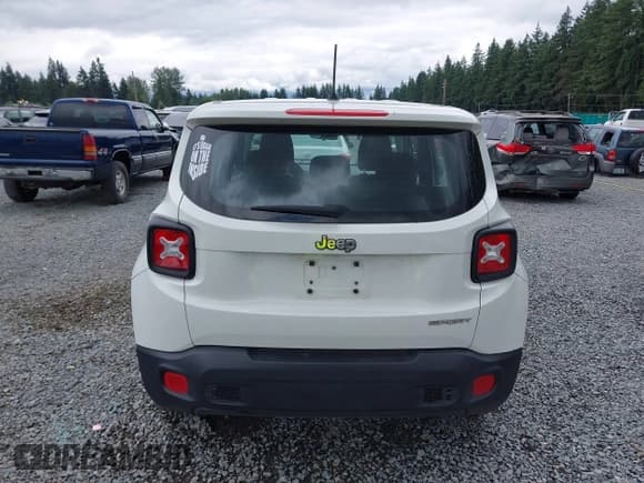 ✅ 2017 Jeep Renegade Sport • VIN: ZACCJAAH8HPG00484 • Lot: 42581933. Wystawiony na IAAI z przebiegiem 138 091 mil. Bezpłatny archiwum sprzedaży aukcyjnych z USA i szczegółowy raport historii pojazdu na DreamBid. Zdjęcie 16.