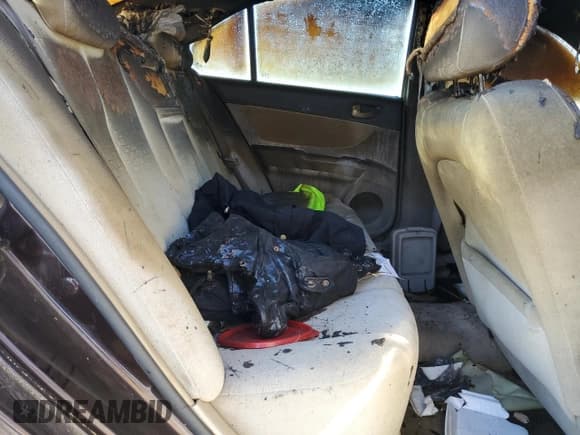 ✅ 2006 Hyundai Sonata GLS • VIN: KMHEU46C26A083898 • Лот: 86060804. Опубликован ранее на Copart с пробегом Не указан. Бесплатный доступ к архиву аукционных продаж из США и подробный отчёт об истории автомобиля на DreamBid. Изображение 11.