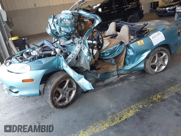 ✅ 2002 Mazda MX-5 Miata Cloth • VIN: JM1NB353420231667 • Lot: 43571555. Listed on IAAI with Not provided. Free auction sales archive from the USA and detailed vehicle history report at DreamBid. Image 2.