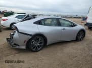 ✅ 2024 Toyota Prius LE • VIN: JTDADABU3R3023959 • Lot: 86175225. Wystawiony na Copart z przebiegiem 7 424 mil. Bezpłatny archiwum sprzedaży aukcyjnych z USA i szczegółowy raport historii pojazdu na DreamBid. Zdjęcie 3.