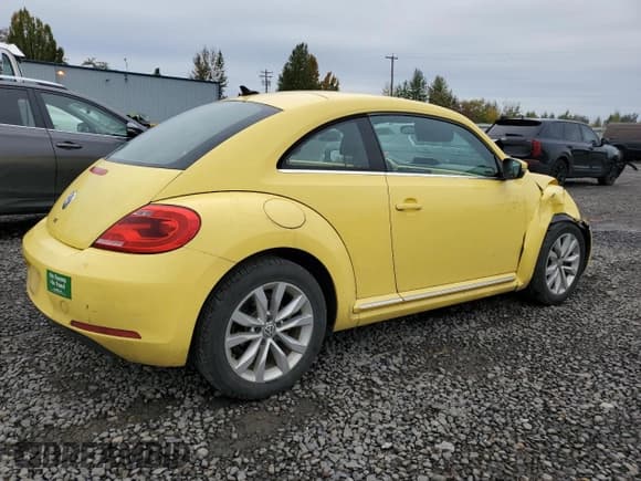 ✅ 2014 Volkswagen Beetle 2.0L TDI • VIN: 3VWJL7AT0EM609099 • Лот: 76802164. Опубликован ранее на Copart с пробегом Не указан. Бесплатный доступ к архиву аукционных продаж из США и подробный отчёт об истории автомобиля на DreamBid. Изображение 3.