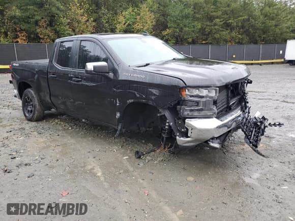 ✅ 2019 Chevrolet Silverado 1500 LT • VIN: 1GCRYDEK6KZ373138 • Lot: 84451935. Wystawiony na Copart z przebiegiem 76 846 mil. Bezpłatny archiwum sprzedaży aukcyjnych z USA i szczegółowy raport historii pojazdu na DreamBid. Zdjęcie 4.