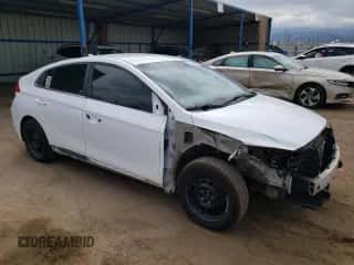 2017 Hyundai Ioniq SEL z VIN KMHC75LC0HU048108, wystawiony jako Copart lot #51626744 z przebiegiem 129 986 mil mil oraz . Historia ofert i sprzedaży dostępna na DreamBid. Obrazek 4.