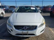 ✅ 2011 Volvo S60 • VIN: YV1902FH8B2009112 • Lot: 43685122. Listed on IAAI with 113,218 mi. Free auction sales archive from the USA and detailed vehicle history report at DreamBid. Image 6.