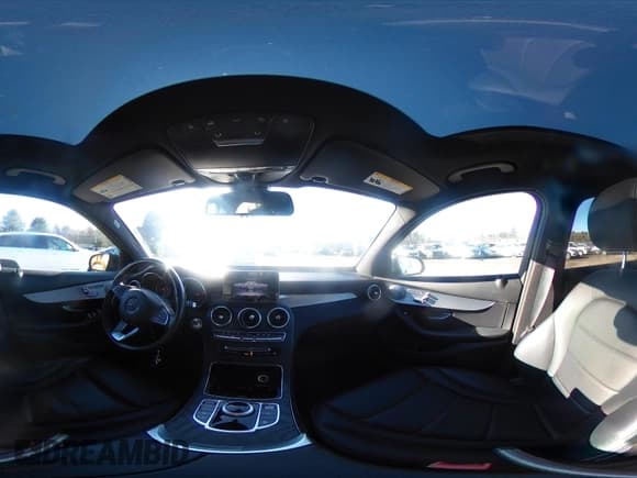 ✅ 2019 Mercedes-Benz GLC 300 • VIN: WDC0G4KB7KF569309 • Lot: 43786735. Wystawiony na IAAI z przebiegiem 175 695 mil. Bezpłatny archiwum sprzedaży aukcyjnych z USA i szczegółowy raport historii pojazdu na DreamBid. Zdjęcie 18.