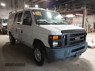 ✅ 2011 Ford Econoline Cargo Commercial • VIN: 1FTNE2EL1BDB34968 • Lot: 42647682. Wystawiony na IAAI z przebiegiem 114 506 mil. Bezpłatny archiwum sprzedaży aukcyjnych z USA i szczegółowy raport historii pojazdu na DreamBid. Zdjęcie 1.