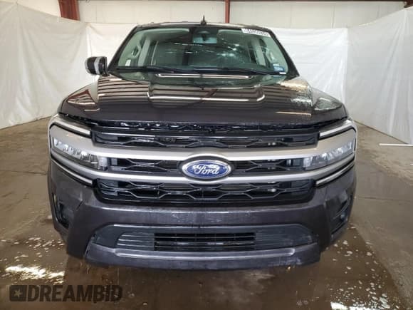 ✅ 2024 Ford Expedition XLT • VIN: 1FMJU1H8XREA54264 • Lot: 84536034. Listed on Copart with 18,141 mi. Free auction sales archive from the USA and detailed vehicle history report at DreamBid. Image 5.