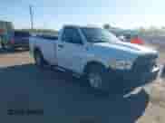 2016 Ram 1500 Tradesman z VIN 3C6JR6DG5GG239657, wystawiony jako IAAI lot #42068193 z przebiegiem 161 465 mil mil oraz . Historia ofert i sprzedaży dostępna na DreamBid. Obrazek 1.