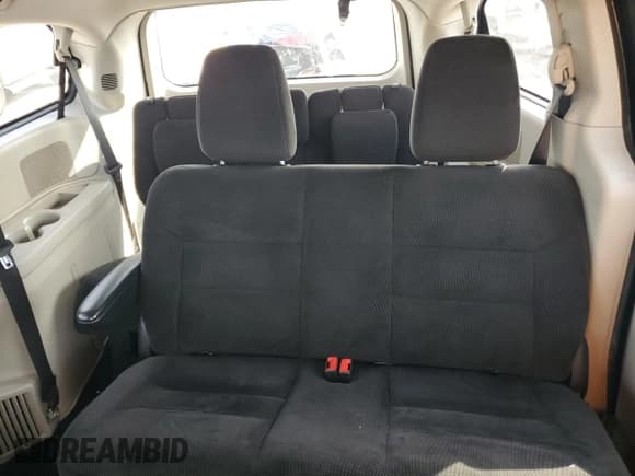 ✅ 2017 Dodge Grand Caravan SE • VIN: 2C4RDGBG0HR612392 • Lot: 54136075. Wystawiony na Copart z przebiegiem Nie podano. Bezpłatny archiwum sprzedaży aukcyjnych z USA i szczegółowy raport historii pojazdu na DreamBid. Zdjęcie 10.