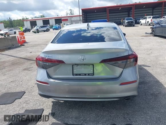 ✅ 2025 Honda Civic Sport • VIN: 2HGFE2F53SH557270 • Lot: 43188130. Listed on IAAI with 12,466 mi. Free auction sales archive from the USA and detailed vehicle history report at DreamBid. Image 16.