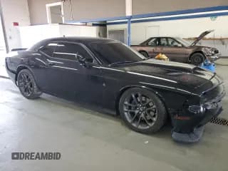 ✅ 2020 Dodge Challenger R/T Scat Pack • VIN: 2C3CDZFJ6LH142234 • Lot: 72952773. Wystawiony na Copart z przebiegiem 67 222 mil. Bezpłatny archiwum sprzedaży aukcyjnych z USA i szczegółowy raport historii pojazdu na DreamBid. Zdjęcie 4.