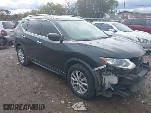 ✅ 2020 Nissan Rogue S • VIN: 5N1AT2MT8LC787192 • Lot: 43526288. Wystawiony na IAAI z przebiegiem 233 457 mil. Bezpłatny archiwum sprzedaży aukcyjnych z USA i szczegółowy raport historii pojazdu na DreamBid. Zdjęcie 1.