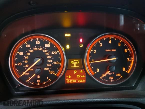 ✅ 2012 BMW 3 Series 335i • VIN: WBADX7C50CE744876 • Lot: 92671785. Listed on Copart with 101,270 mi. Free auction sales archive from the USA and detailed vehicle history report at DreamBid. Image 9.