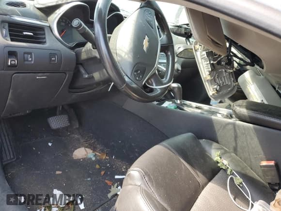 ✅ 2017 Chevrolet Impala LT • VIN: 2G1105SA4H9176888 • Лот: 74896244. Опубликован ранее на Copart с пробегом 117 298 миль. Бесплатный доступ к архиву аукционных продаж из США и подробный отчёт об истории автомобиля на DreamBid. Изображение 8.