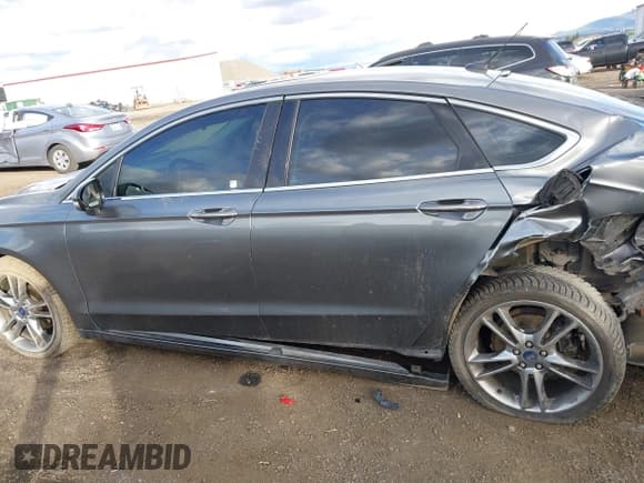 ✅ 2014 Ford Fusion Titanium • VIN: 3FA6P0D96ER164588 • Lot: 43502197. Wystawiony na IAAI z przebiegiem 146 834 mil. Bezpłatny archiwum sprzedaży aukcyjnych z USA i szczegółowy raport historii pojazdu na DreamBid. Zdjęcie 15.