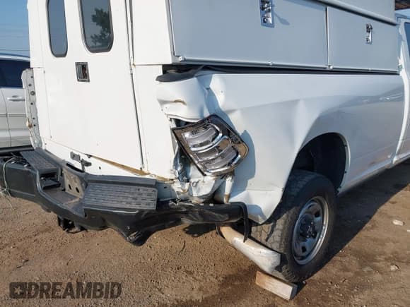 ✅ 2022 Ram 2500 Tradesman • VIN: 3C6UR5HJ8NG177469 • Lot: 42866217. Listed on IAAI with 110,607 mi. Free auction sales archive from the USA and detailed vehicle history report at DreamBid. Image 18.