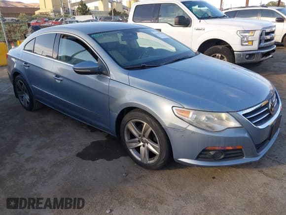 ✅ 2010 Volkswagen CC Sport • VIN: WVWMP7AN7AE536383 • Lot: 43314760. Wystawiony na IAAI z przebiegiem 134 536 mil. Bezpłatny archiwum sprzedaży aukcyjnych z USA i szczegółowy raport historii pojazdu na DreamBid. Zdjęcie 1.