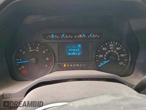 ✅ 2015 Ford F-150 XL • VIN: 1FTEX1CFXFKE90046 • Lot: 94233925. Listed on Copart with 187,789 mi. Free auction sales archive from the USA and detailed vehicle history report at DreamBid. Image 9.