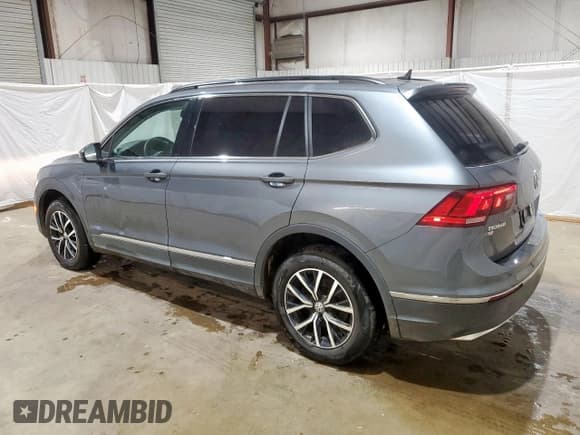 ✅ 2021 Volkswagen Tiguan SE • VIN: 3VV3B7AX6MM096247 • Lot: 91242745. Listed on Copart with 108,814 mi. Free auction sales archive from the USA and detailed vehicle history report at DreamBid. Image 2.