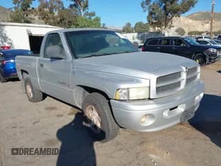 ✅ 2001 Dodge 1500 • VIN: 1B7HC16Y91S183532 • Lot: 43893414. Listed on IAAI with 361,209 mi. Free auction sales archive from the USA and detailed vehicle history report at DreamBid. Image 1.