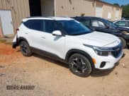 ✅ 2025 Kia Seltos EX • VIN: KNDER2AA6S7771507 • Lot: 43068807. Listed on IAAI with 1,665 mi. Free auction sales archive from the USA and detailed vehicle history report at DreamBid. Image 1.