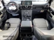 ✅ 2024 Ineos Grenadier • VIN: SC6GM1CA7RF012185 • Lot: 93479485. Wystawiony na Copart z przebiegiem 25 540 mil. Bezpłatny archiwum sprzedaży aukcyjnych z USA i szczegółowy raport historii pojazdu na DreamBid. Zdjęcie 8.